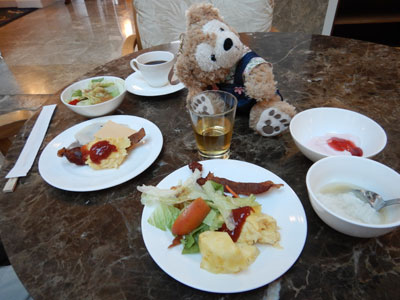 タシの朝食