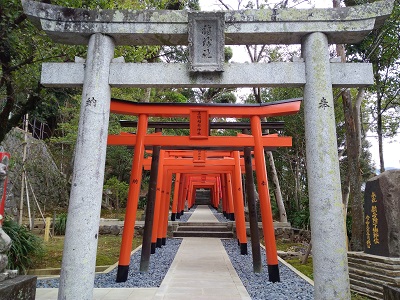 諏訪神社の鳥居