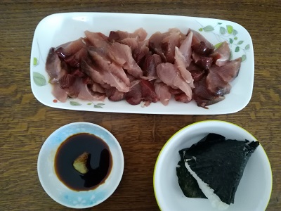 ヒラソーダのお刺身,血合い込み