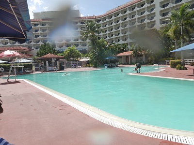 Hilton Pool