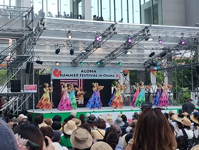 めっちゃ上手いです,演奏も踊りも